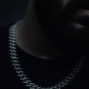 دانلود آهنگ آیان خارج از مدار